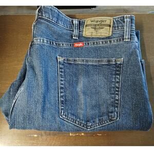 Wrangler Men's Size 42x29 Regular Fit Blue Jeans Rugged Workwear 96CFWSW